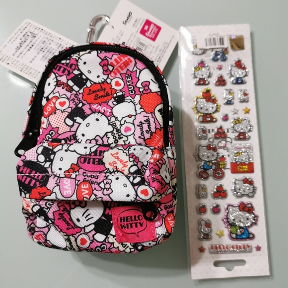 NWT! Hello Kitty Keychain Wallet Purse - Picture 12 of 15